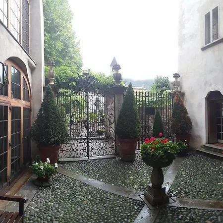 Di Charme Palazzo Lambertenghi Тирано