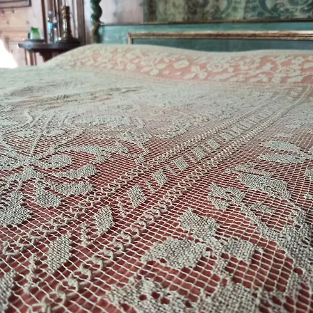 Di Charme Palazzo Lambertenghi לינה וארוחת בוקר טיראנו