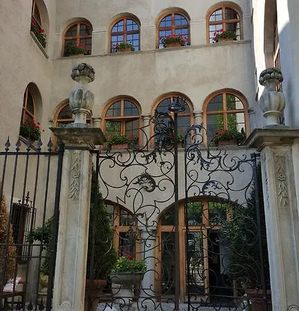 Di Charme Palazzo Lambertenghi 4* Тирано