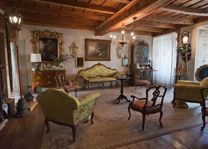 Di Charme Palazzo Lambertenghi לינה וארוחת בוקר טיראנו