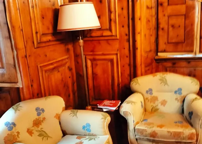 Di Charme Palazzo Lambertenghi לינה וארוחת בוקר טיראנו