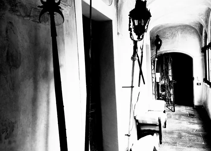 לינה וארוחת בוקר Di Charme Palazzo Lambertenghi 4*